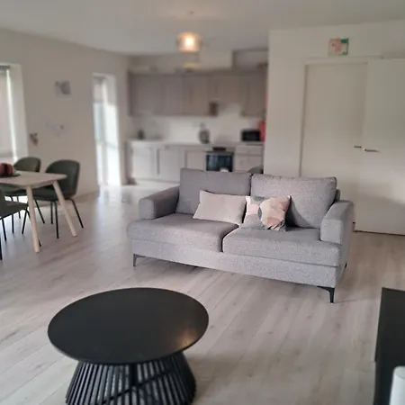 Гостевой дом Modern Ensuite King Bedroom In Сандифорд