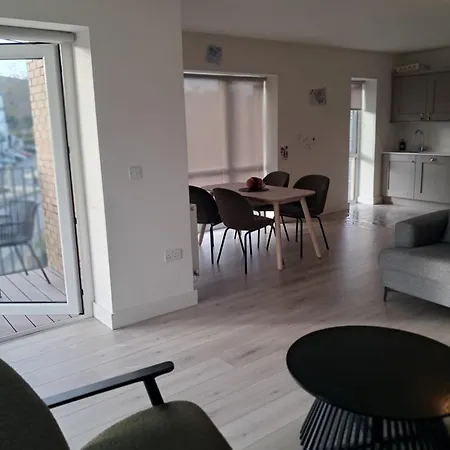 Gæstehus Modern Ensuite King Bedroom In Sandyford