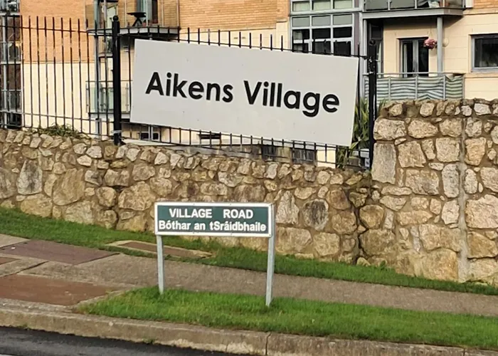 ゲストハウス Modern Ensuite King Bedroom In サンディフォード